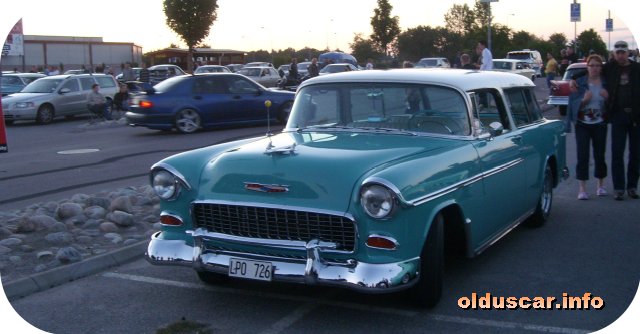 1955 Chevrolet Bel Air Nomad 2d Wagon front 2